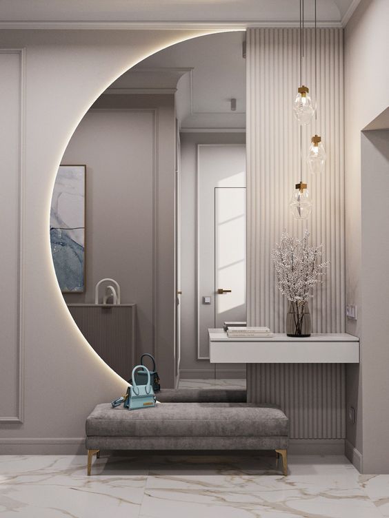 آینه دکوراتیو در راهرو ورودی پذیرایی