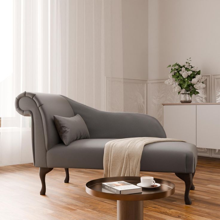 شزلون در اتاق پذیرایی